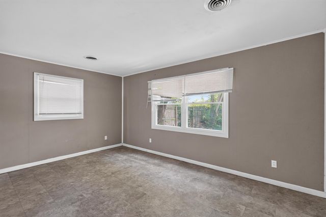 1170 S Hampton Road, Columbus, OH 43227