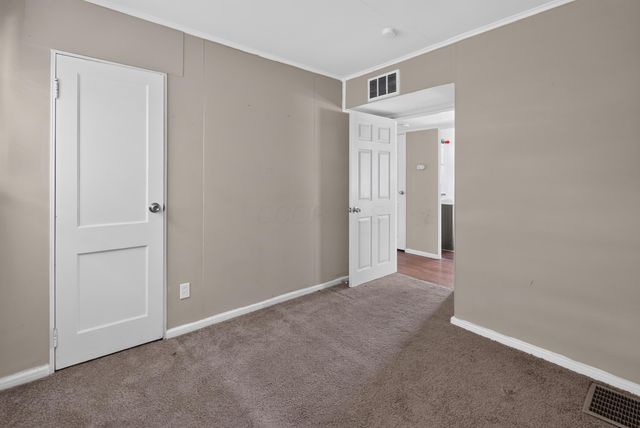 1170 S Hampton Road, Columbus, OH 43227