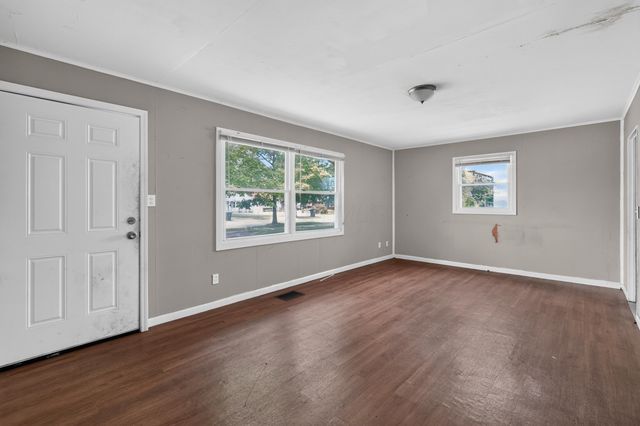 1170 S Hampton Road, Columbus, OH 43227