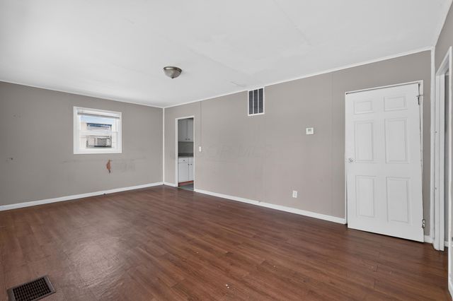 1170 S Hampton Road, Columbus, OH 43227