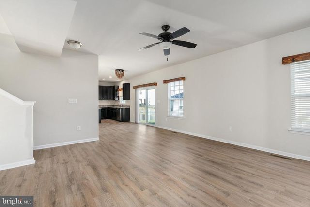 9217 WOOD CREEK CIR, Fredericksburg, VA 22407