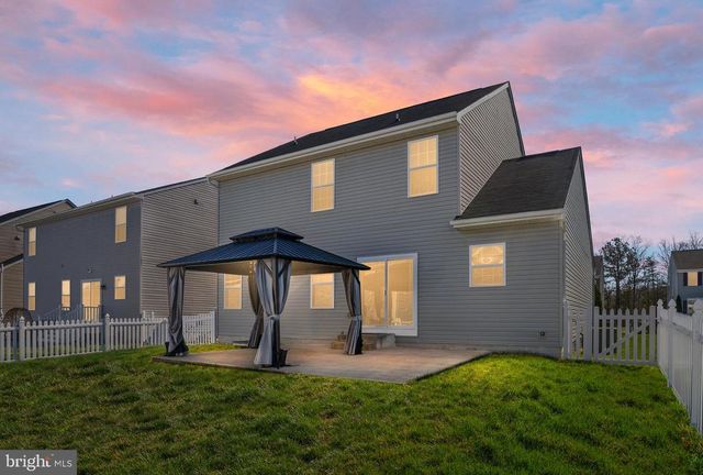 9217 WOOD CREEK CIR, Fredericksburg, VA 22407