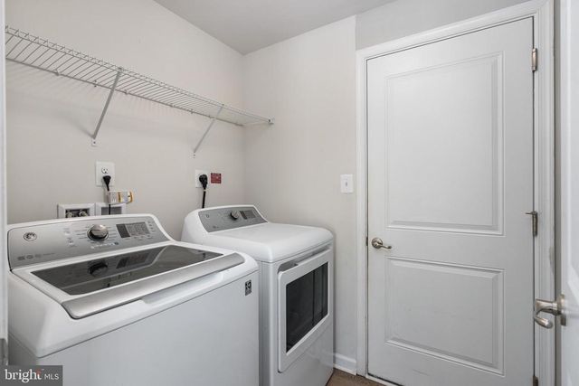 9217 WOOD CREEK CIR, Fredericksburg, VA 22407