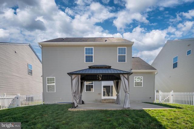 9217 WOOD CREEK CIR, Fredericksburg, VA 22407
