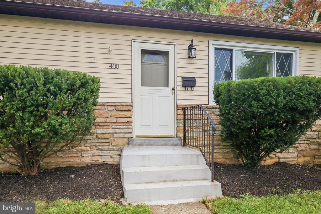 400 MAPLE ST, WARMINSTER, PA 18974 — photo 2