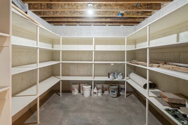 1997 W CRESCENT DR, Mapleton, UT 84664