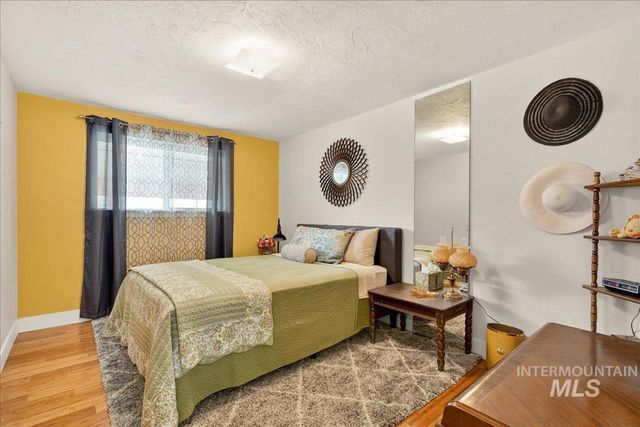 1933 N Blossom Pl,, Meridian, ID 83646