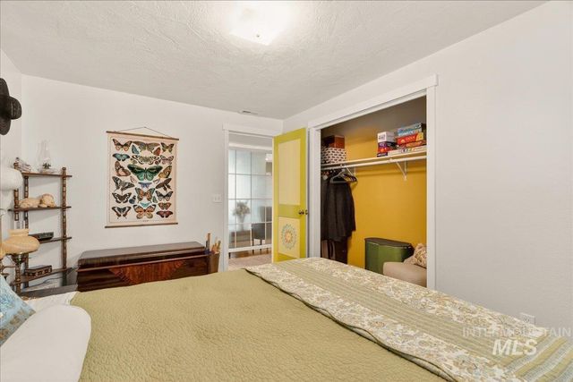 1933 N Blossom Pl,, Meridian, ID 83646