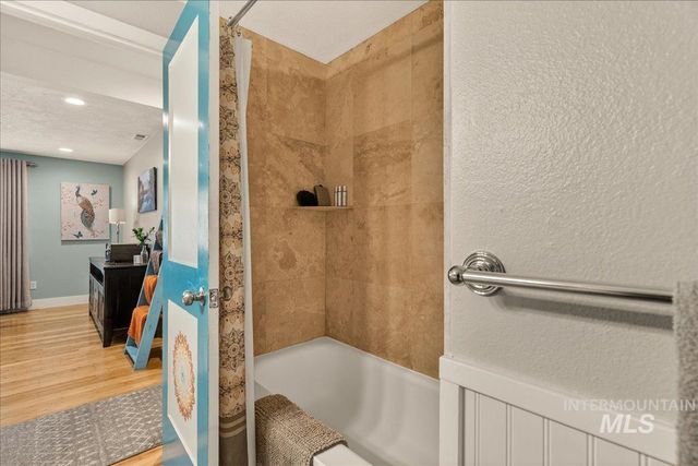 1933 N Blossom Pl,, Meridian, ID 83646