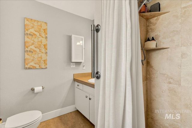 1933 N Blossom Pl,, Meridian, ID 83646