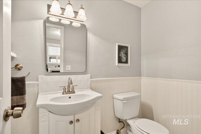 1933 N Blossom Pl,, Meridian, ID 83646