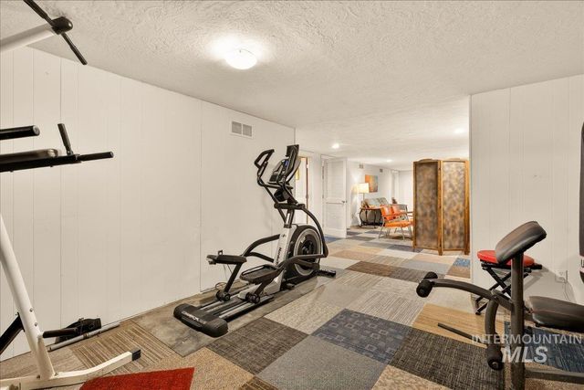 1933 N Blossom Pl,, Meridian, ID 83646