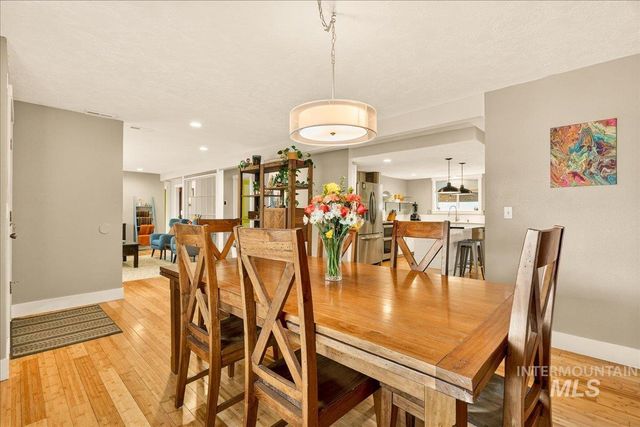 1933 N Blossom Pl,, Meridian, ID 83646