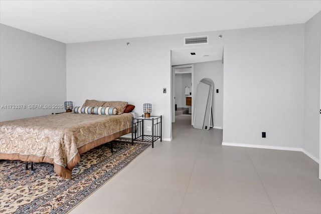 1000 Island Boulevard 2003, Aventura, FL 33160