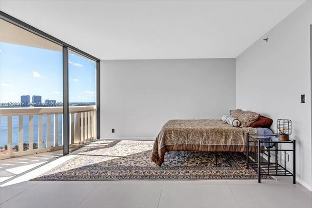 1000 Island Boulevard 2003, Aventura, FL 33160