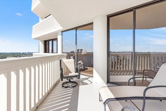 1000 Island Boulevard 2003, Aventura, FL 33160
