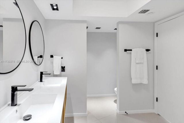 1000 Island Boulevard 2003, Aventura, FL 33160