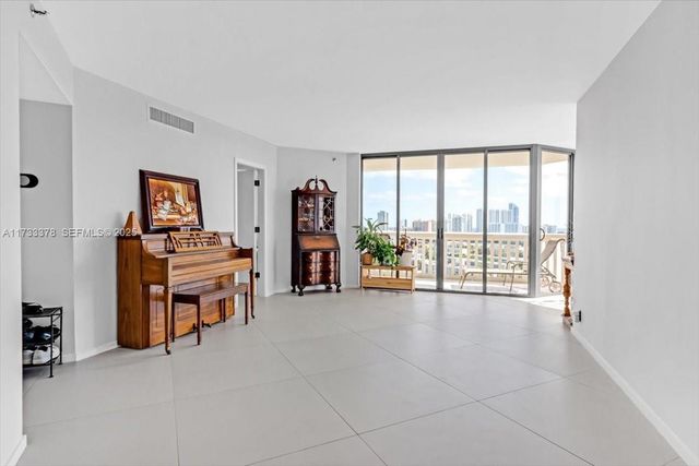 1000 Island Boulevard 2003, Aventura, FL 33160
