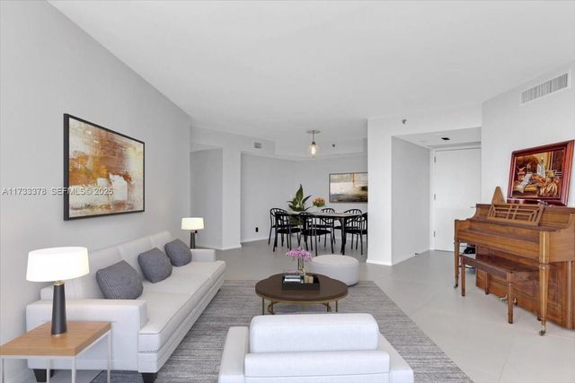 1000 Island Boulevard 2003, Aventura, FL 33160