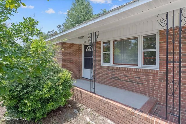 2560 Pine Springs Drive, Fayetteville, NC 28306