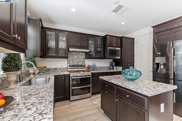 2105 Malbec Cmn, Livermore, CA 94550