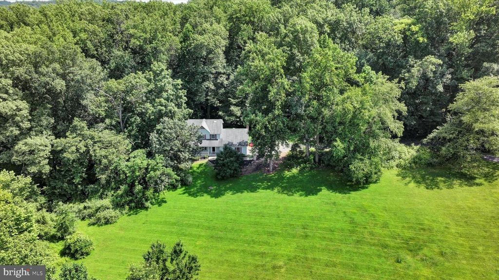121 LOVELL LN, Glenmoore, PA 19343