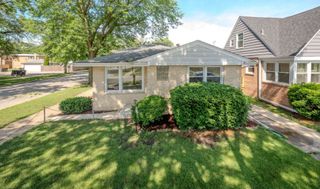 1944 S 15th Avenue, Broadview, IL 60155