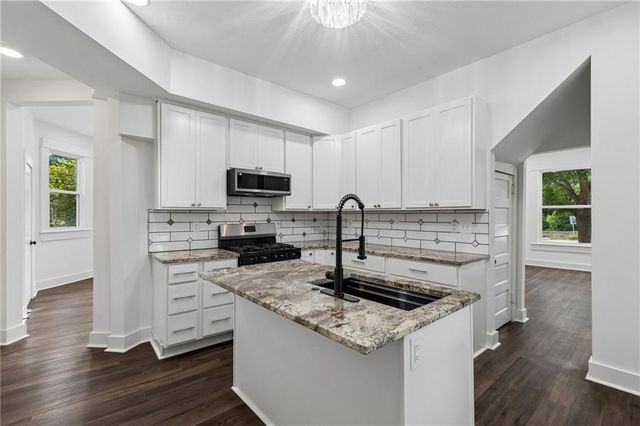 545 Tennessee Street, Lawrence, KS 66044
