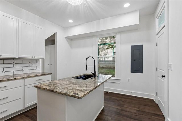 545 Tennessee Street, Lawrence, KS 66044