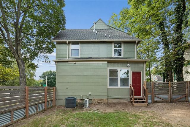 545 Tennessee Street, Lawrence, KS 66044