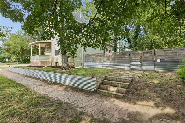 545 Tennessee Street, Lawrence, KS 66044