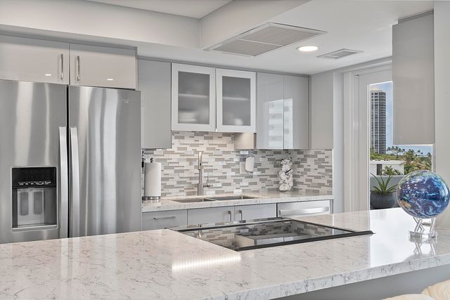 2841 N Ocean Boulevard 602, Fort Lauderdale, FL 33308