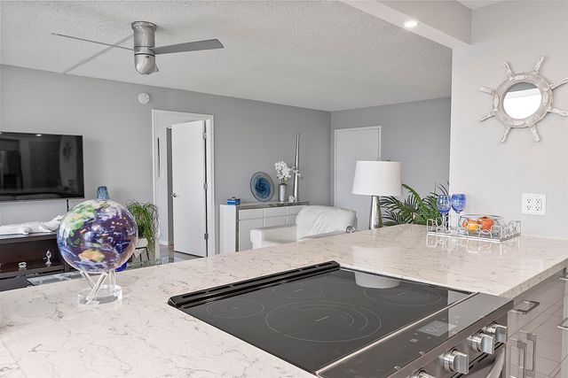 2841 N Ocean Boulevard 602, Fort Lauderdale, FL 33308