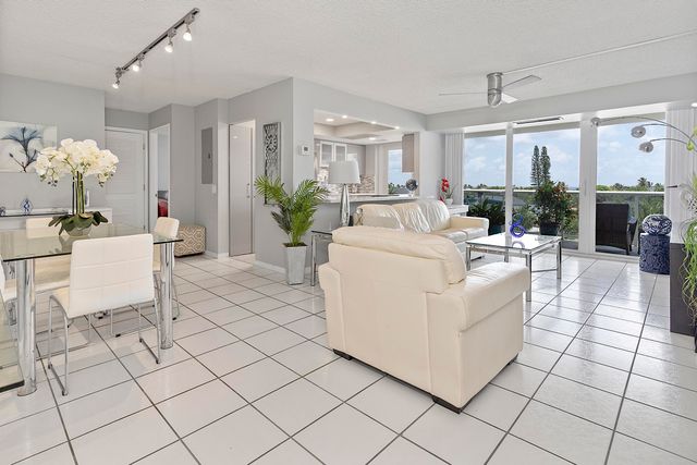 2841 N Ocean Boulevard 602, Fort Lauderdale, FL 33308