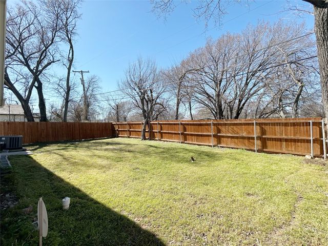 1310 Stewart Street, Fort Worth, TX 76104