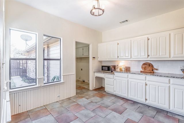 2036 Lavaca Trail, Carrollton, TX 75010