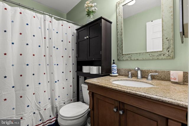 14 MAPLE LEAF DR, Mullica Hill, NJ 08062