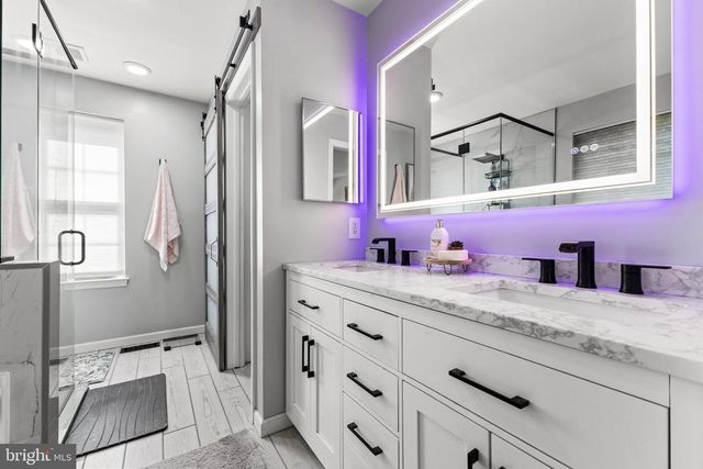 14 MAPLE LEAF DR, Mullica Hill, NJ 08062
