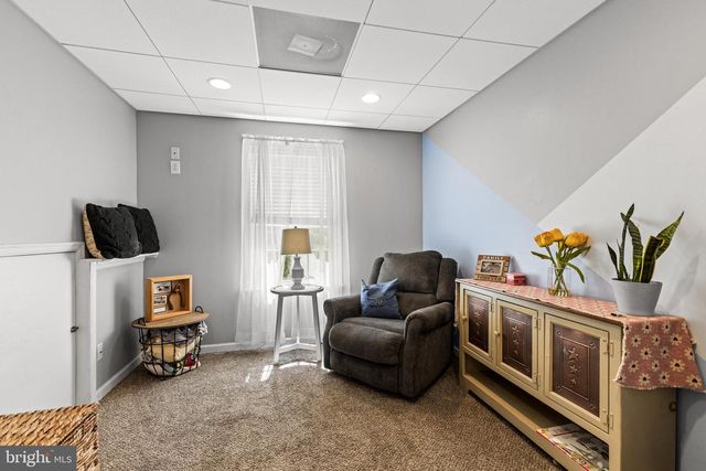 14 MAPLE LEAF DR, Mullica Hill, NJ 08062