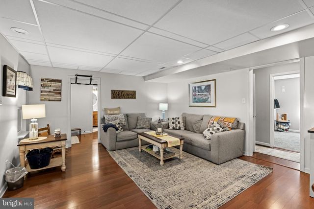 14 MAPLE LEAF DR, Mullica Hill, NJ 08062