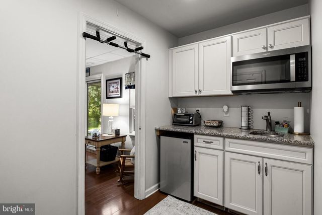14 MAPLE LEAF DR, Mullica Hill, NJ 08062