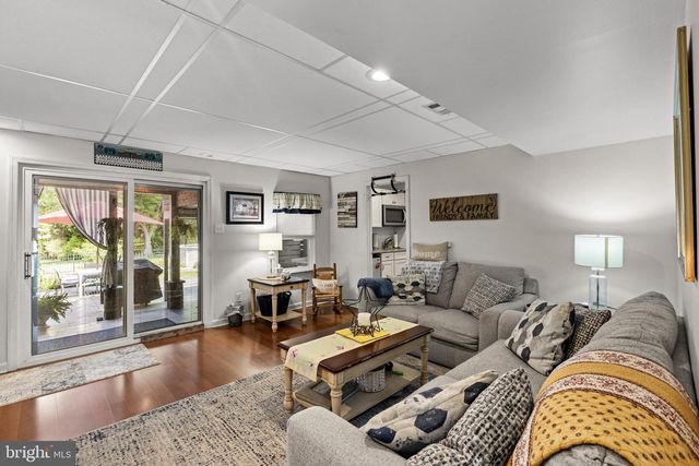 14 MAPLE LEAF DR, Mullica Hill, NJ 08062