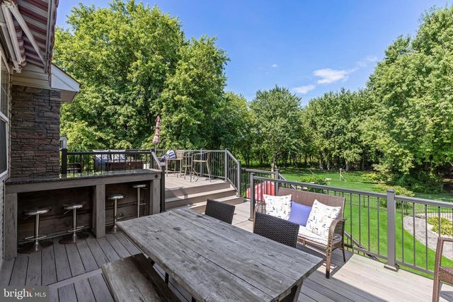 14 MAPLE LEAF DR, Mullica Hill, NJ 08062