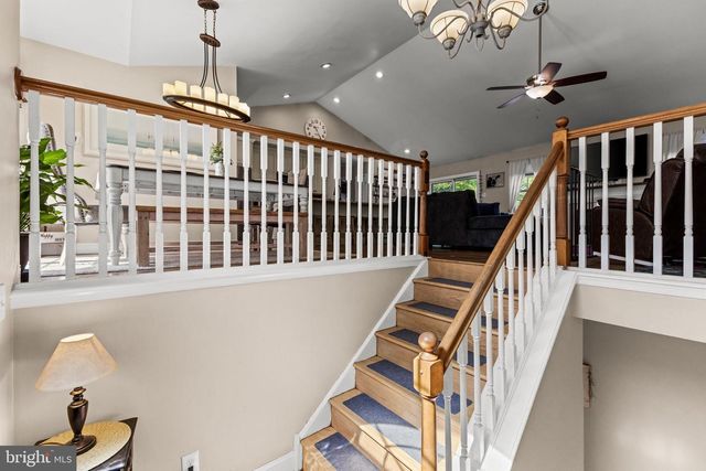14 MAPLE LEAF DR, Mullica Hill, NJ 08062