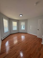 78 Hollis St 2, Worcester, MA 01610