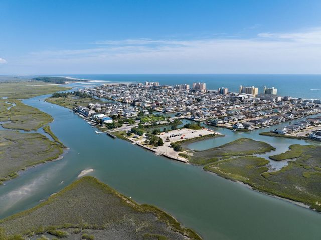 917 Tiffany Ct., North Myrtle Beach, SC 29582