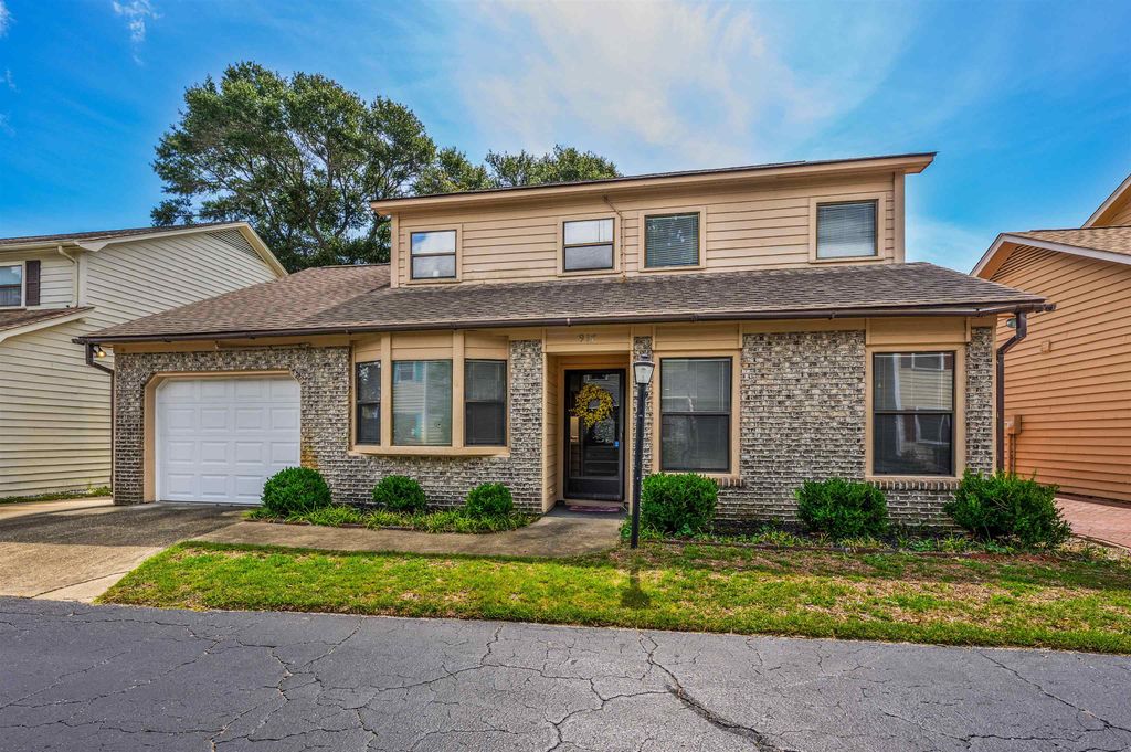 917 Tiffany Ct., North Myrtle Beach, SC 29582