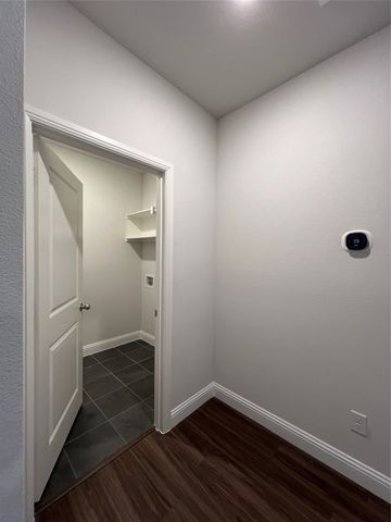 2701 Glasgow Way, Denton, TX 76207