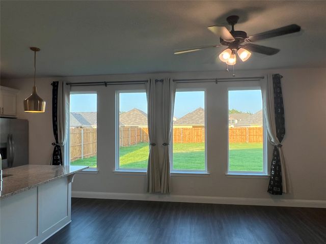 2701 Glasgow Way, Denton, TX 76207