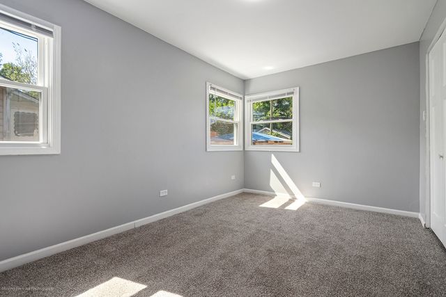 353 W 15th Place, Chicago Heights, IL 60411